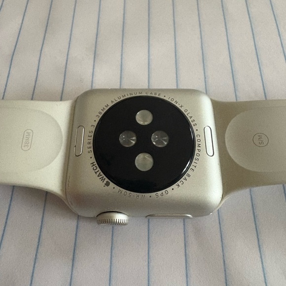 Apple Smartwatch - White and Silver - Picture 6 of 6